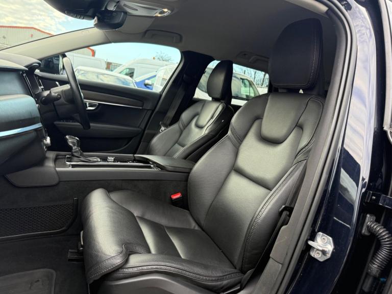 2018 Volvo V90 2.0 D4 Cross Country Pro 5dr AWD Geartronic ESTATE DIESEL Automatic