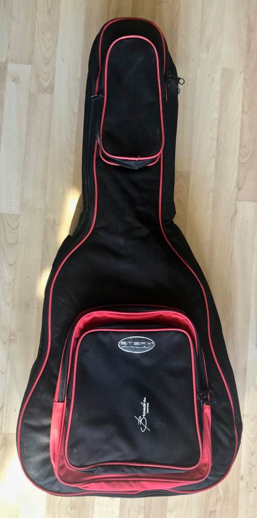 BRANDONI PLUSH LINED ACOUSTIC GUITAR GIG BAG. STEFY LINE.