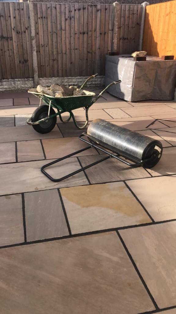 Garden Equipment for Sale – Wheelbarrow & Grass Roller