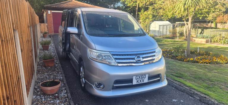 Nissan, SERENA highwaystar, 2010, 1990 (cc)