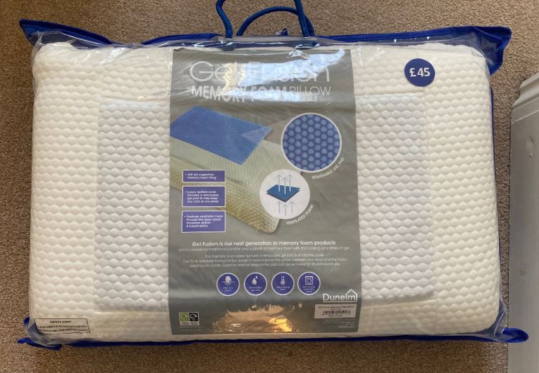 Dunelm  Gel-Fusion Memory Foam Pillow (new) (four avaiable)