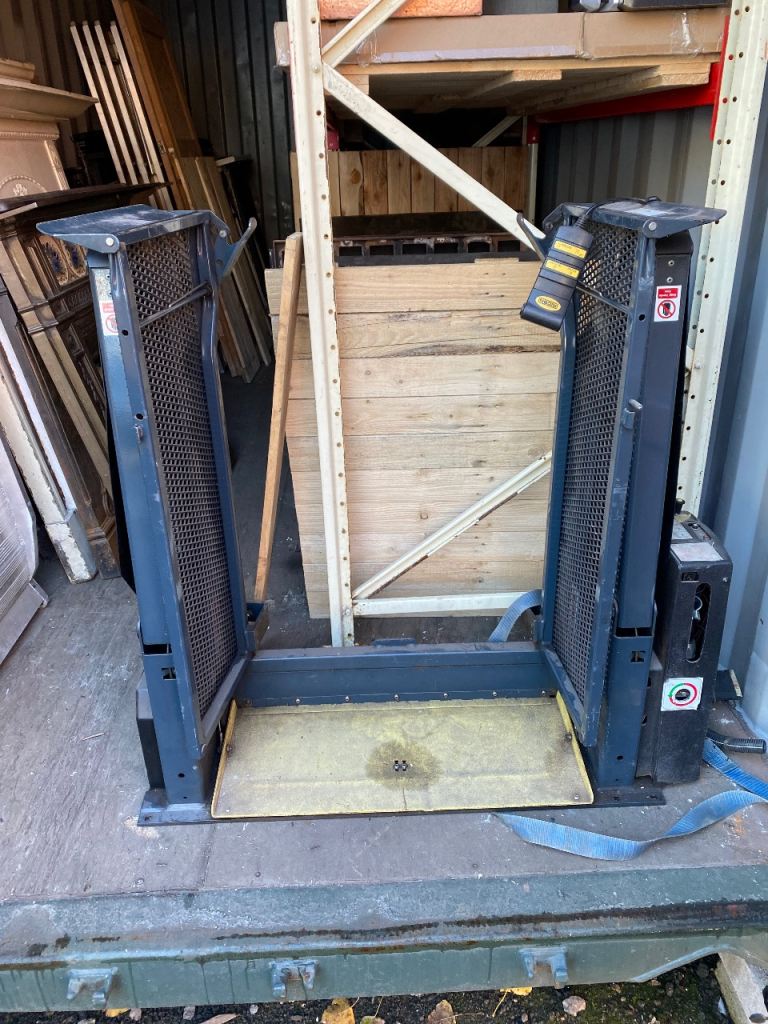 Ricon S3055 electric folding wheel chair lift 