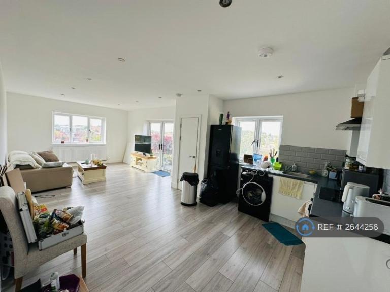 2 bedroom flat in Sudbury, Sudbury, CO10 (2 bed) (#2644258)