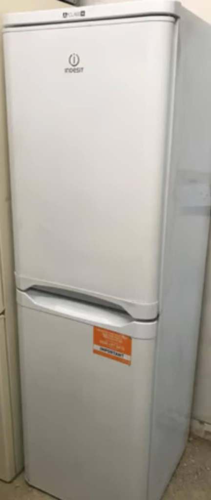 Indesit Fridge Freezer - can deliver