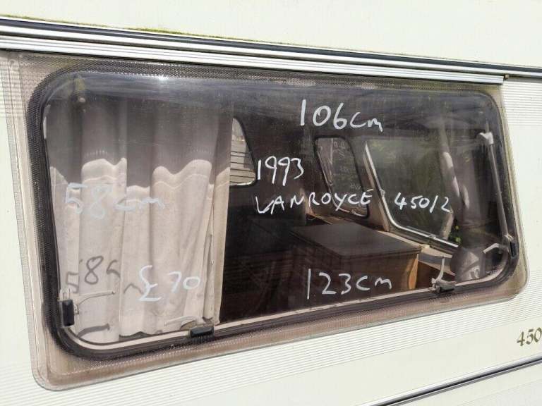Vanroyce caravan side window 