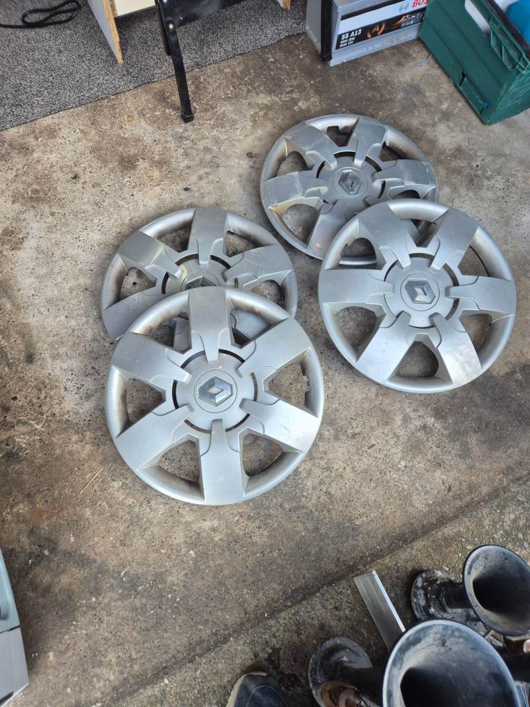 Renault master wheel trims 