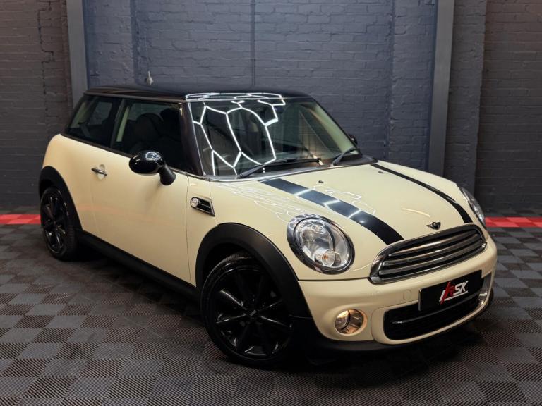 2013 MINI Hatch 1.6 Cooper D 3dr HATCHBACK DIESEL Manual