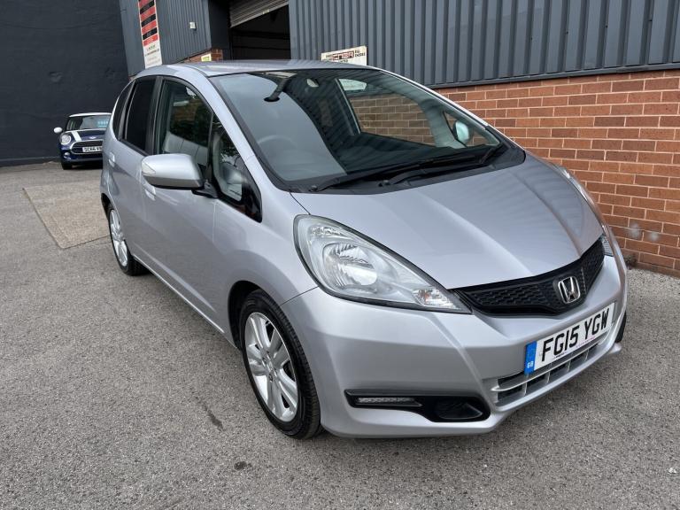 HONDA JAZZ 1.4 i-VTEC ES Plus 2015