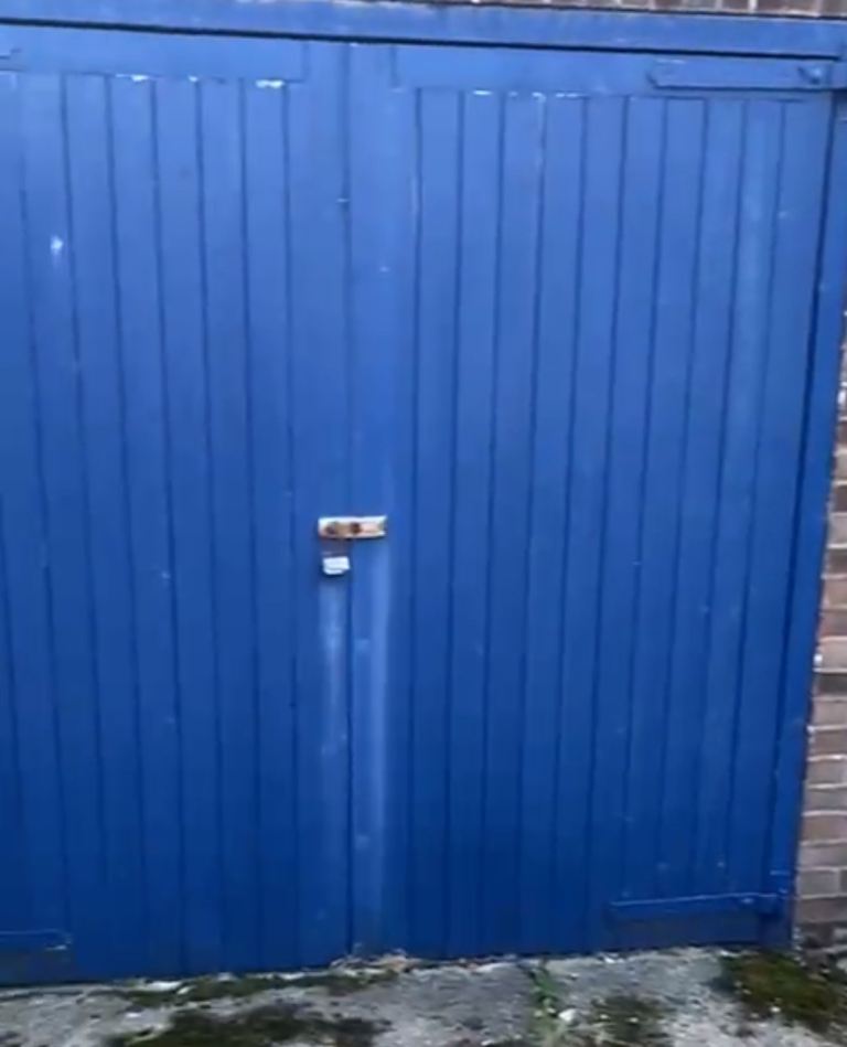 Garage for rent 