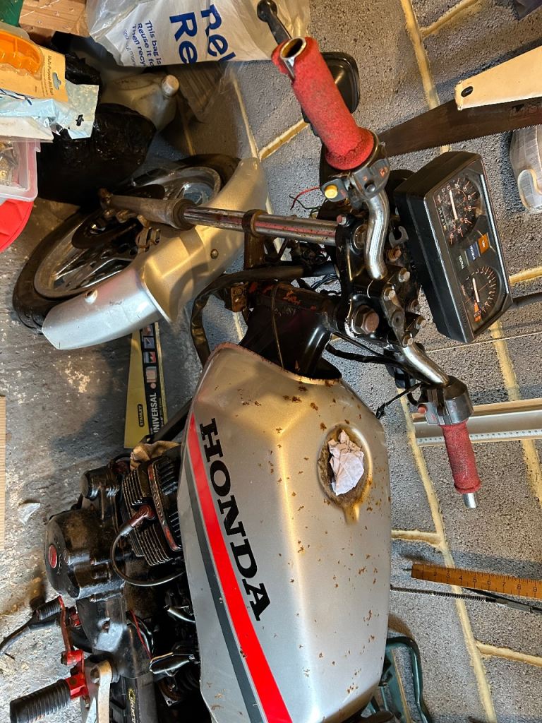 Honda CB 125 TDC 1983 Silver spares or repair V5 
