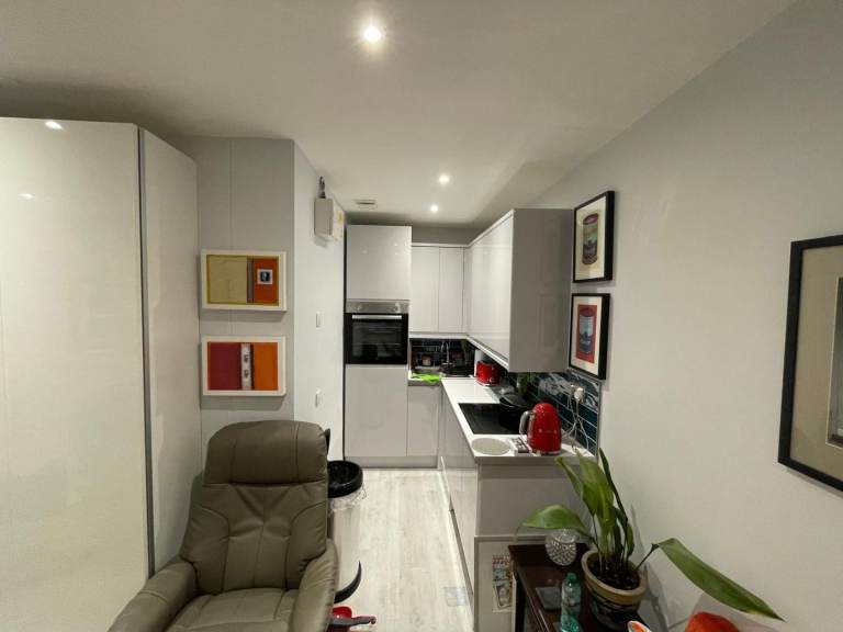 Reliable Builders | Painters / Flooring and Home Refurbishments & Maintenance – Free Quotes