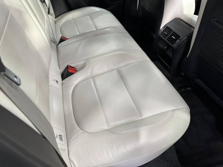 2020 Jaguar E-Pace 2.0 D180 R-Dynamic S SUV 5dr Diesel Auto AWD Euro 6 (s/s) (180 ps) ESTATE Dies...