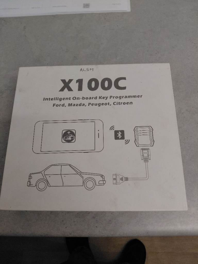  🚗 XTOOL X100C Car Key Programmer – Excellent Condition £80 – Reasonable offers 