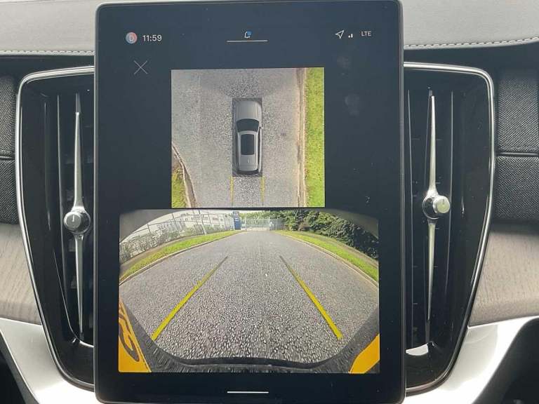 2025 Volvo XC90 Ultra, T8 AWD Plug-in hybrid, Electric/Petrol, Bright, 7 Seats ESTATE Petrol/Elec...