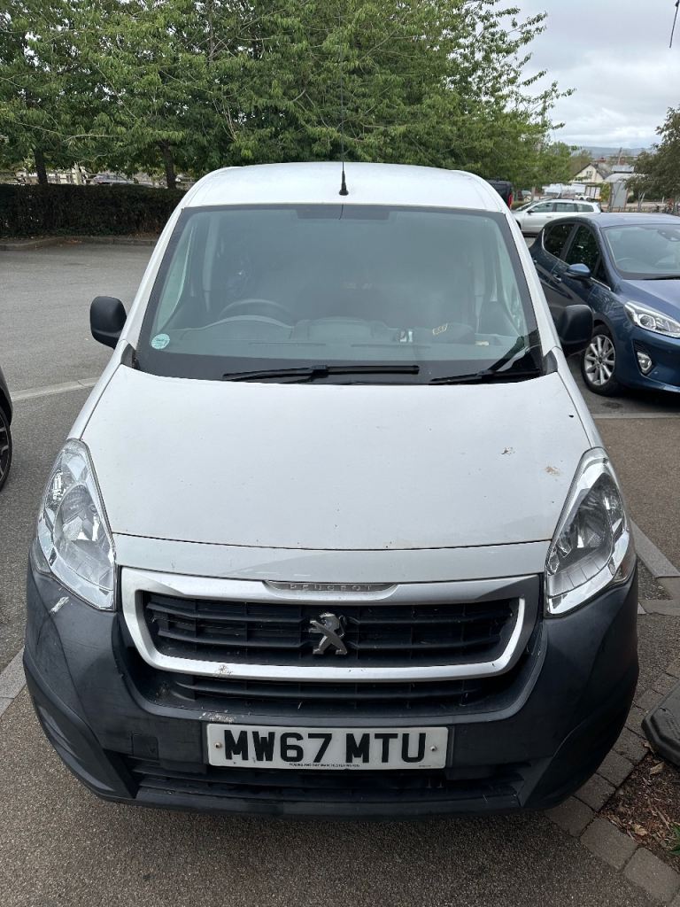 Available Wednesday - Peugeot, PARTNER, Panel Van, 2017, Manual, 1560 (cc)