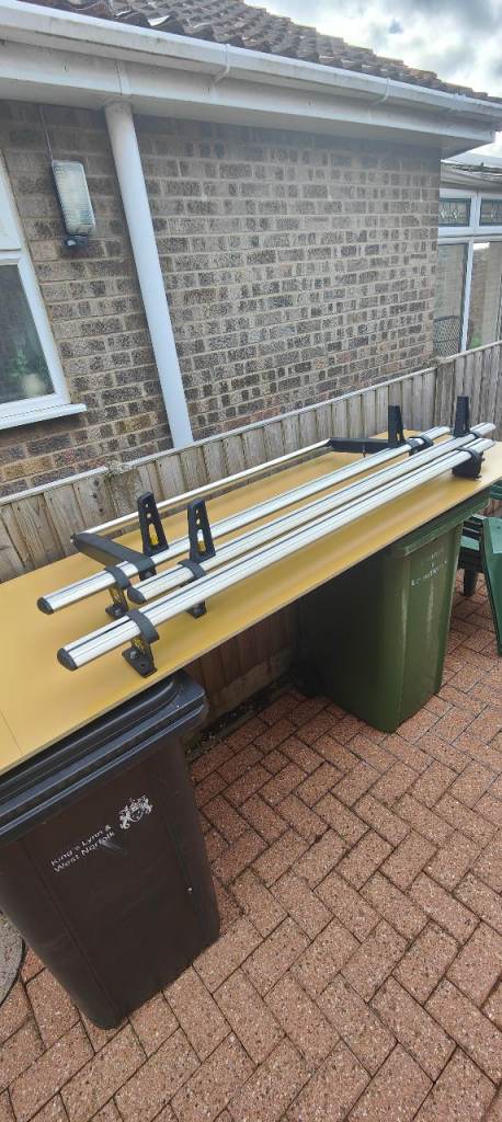 transit custom roof bars