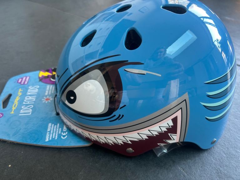 Hornit BNWT hammerhead shark Child’s cycle helmet