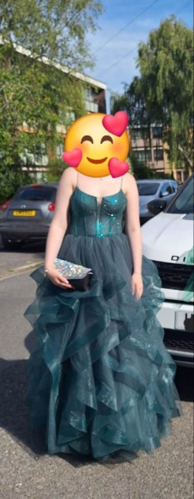 **NEED GONE ASAP** **OFFERS** **REDUCED** Beautiful green Tiffany's prom dress 