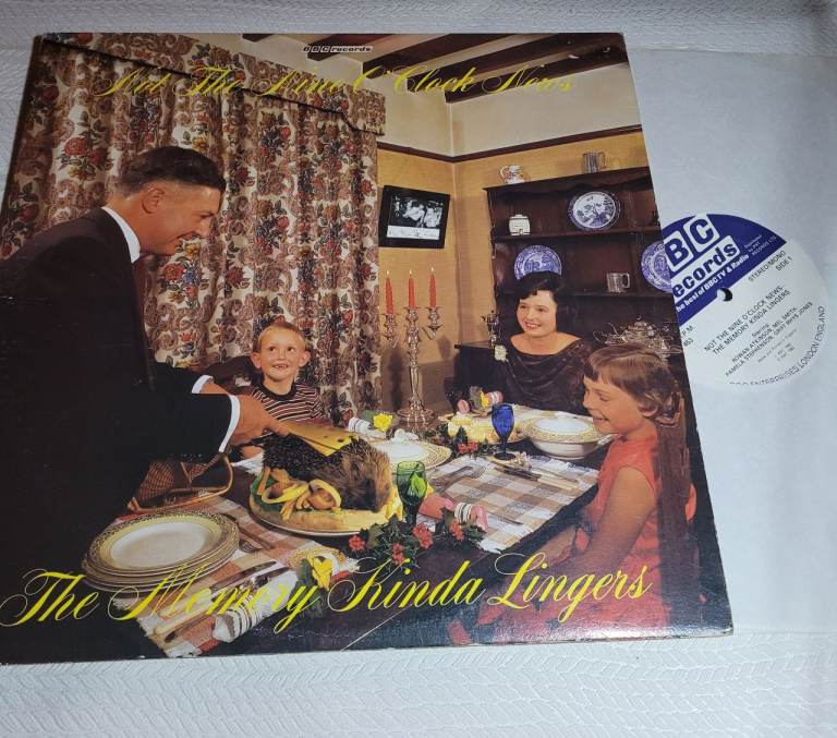 Not The Nine O'Clock News The Memory Kinda Lingers Vinyl 2LP BBC Records R1/6