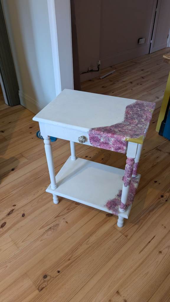 Coffee table with drawer