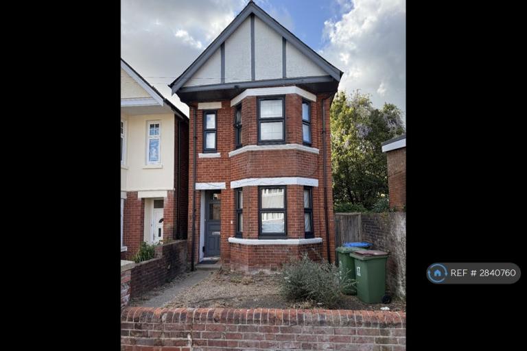 4 bedroom house in Nile Road, Southampton, SO17 (4 bed) (#2840760)