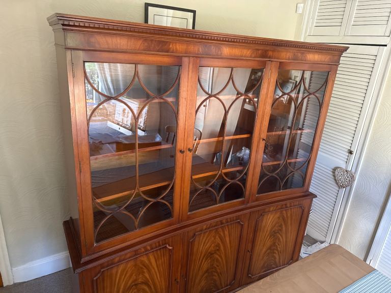 Vintage, Ornate Display Cabinet/Bookcase