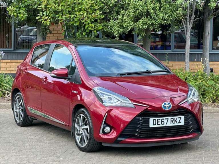 2017 Toyota Yaris 1.5 VVT-h Excel E-CVT Euro 6 (s/s) 5dr (15in Alloy) HATCHBACK Hybrid Automatic