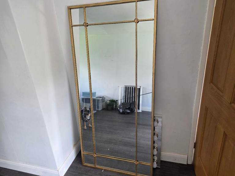 Large wall mirror 