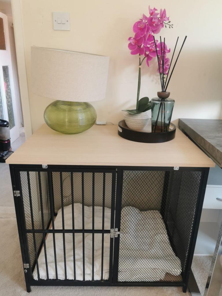Lovely dog crate/sideboard