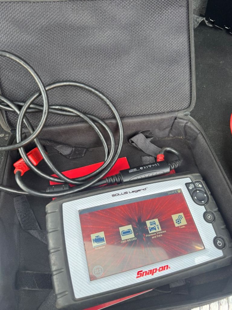 Snap on solus ledgend diagnostic computer