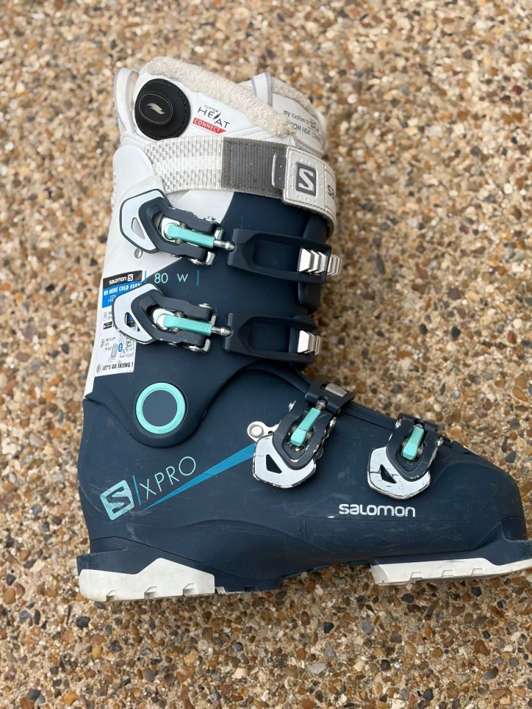 LADIES SALOMON HEAT CONTROL SKI BOOT