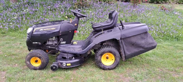 Mcculloch Ride on Lawnmower M125-97HRB