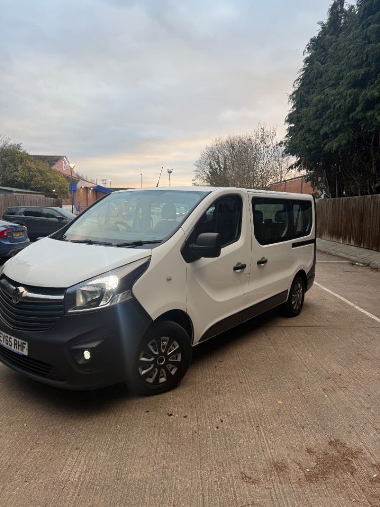 Vauxhall, VIVARO, MPV, 2015, Manual, 1598 (cc), 5 doors