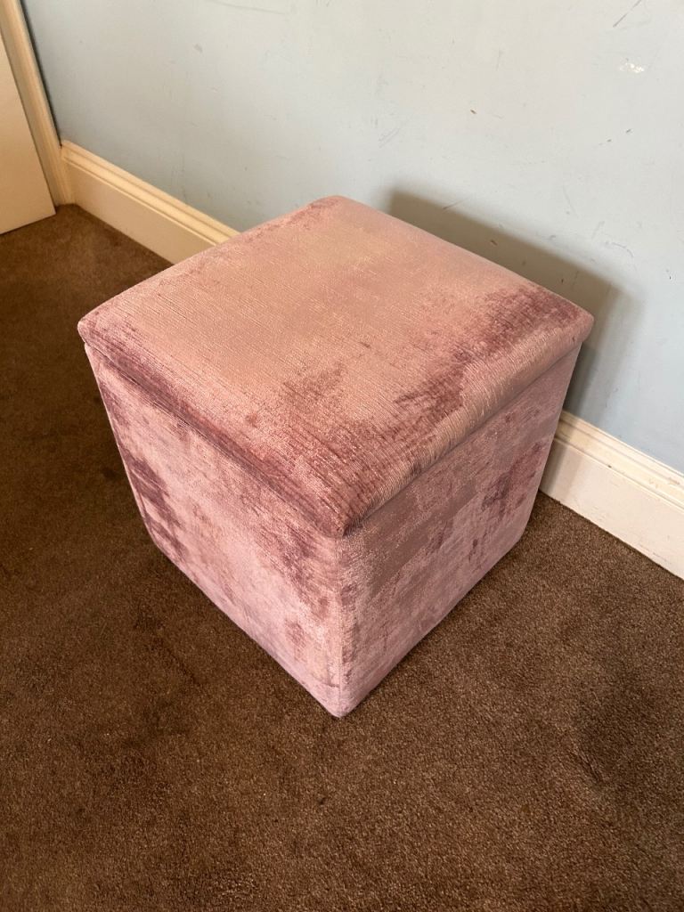 Vintage Plush Pink Crushed Velvet Pouffe with Storage  H18in/46cm W16in/41cm D16in/41cm  D325