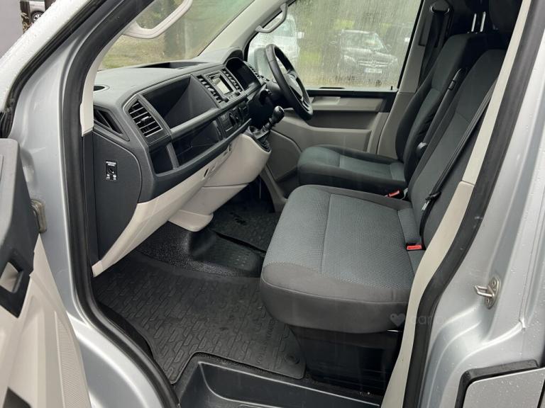 2015 Volkswagen Transporter T28 Trendline TDI BlueMotion Technology Panel van Diesel Manual