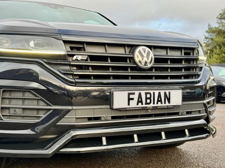 2019 Volkswagen Touareg 3.0 TDI V6 R-Line Tech 4Motion **Stunning Example**