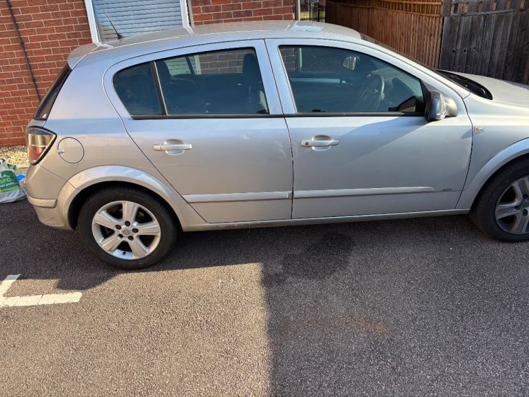 Vauxhall, ASTRA, Hatchback, 2009, Manual, 1598 (cc), 5 doors
