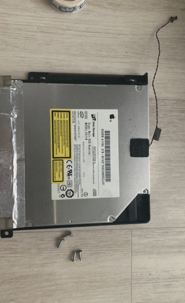 genuine Apple internal SuperDrive (optical disc drive for iMac 2009-2011, 27inches and 21inches)

