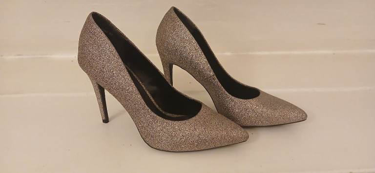 NEWLOOK LADIES SILVER GLITTER HIGH SHOES  UK6 EUR39