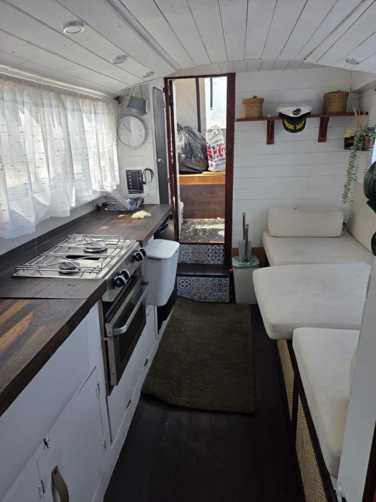 🚤  LOVELY BURLAND CRUISER – 26FT – £4,500