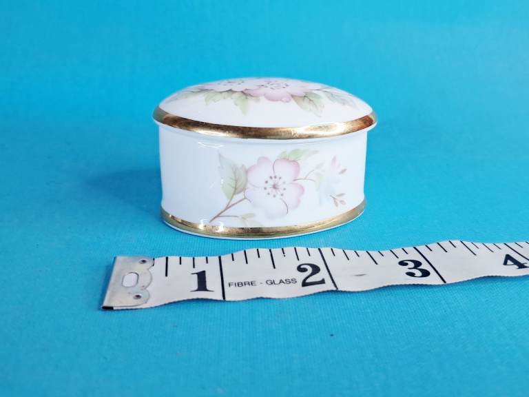 Vintage Queensway Fine Bone China lidded trinket or pill box in the "Clematis" pattern. 