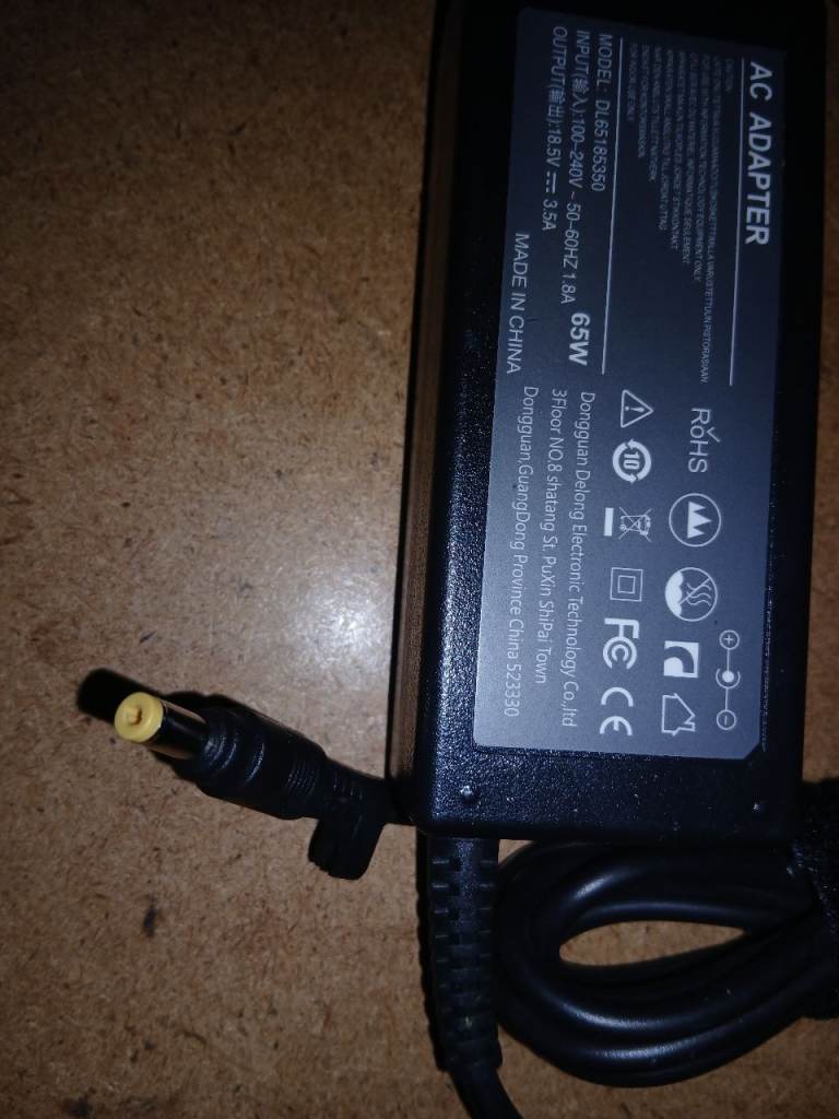 Hp laptop 18.5 volts 65watts charger brand new 