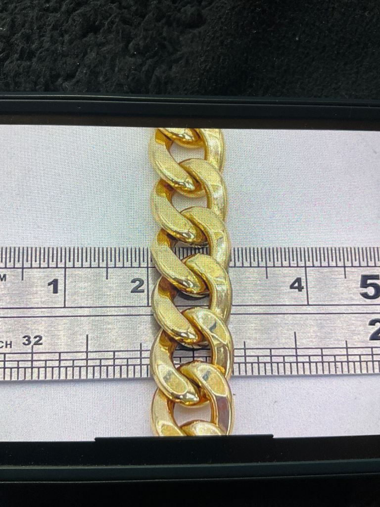 18ct gold curb bracelet