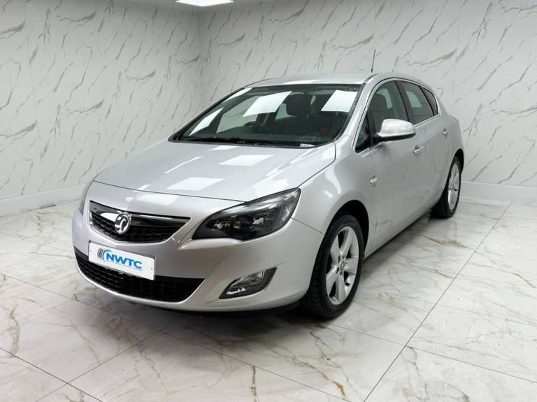 2012 Vauxhall Astra **MAKE US AN OFFER!!**1.4 16v SRi Hatchback 5dr Petrol Manual Euro 5 (100 p H...