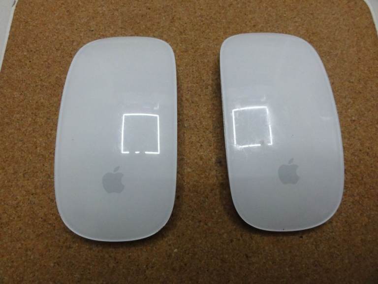 Apple Magic Mouse Model: A1296 3VDC  Sold as Spare  X 2 Mouses