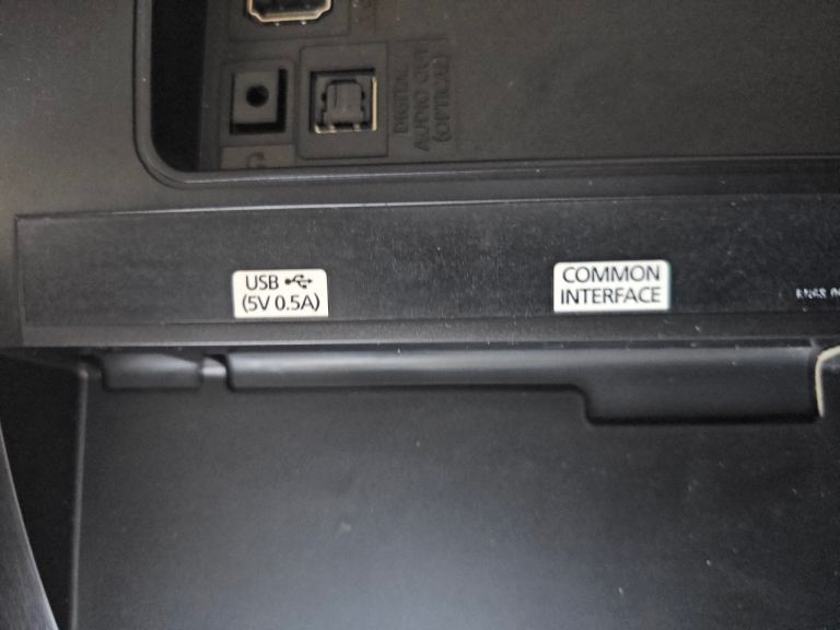 SAMSUNG 24" FREEVIEW TV - PERFECT WORKING ORDER