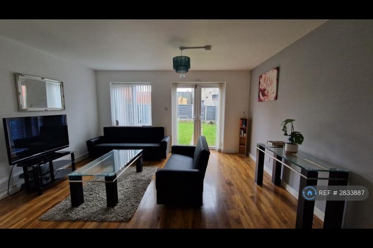 1 bedroom in Charnley Mews, Whitefield, Manchester, M45 (#2833887)