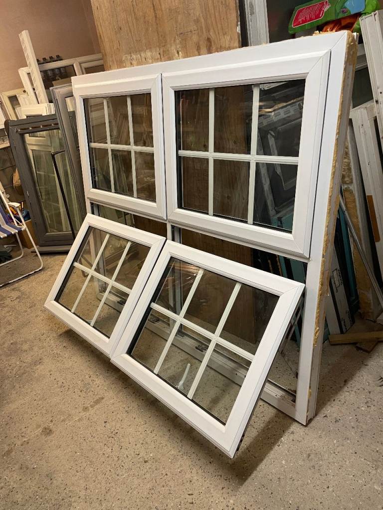 H 137.5 x W 162.5 cm GOOD CONDITION GEORGIAN UPVC DOUBLE GLAZED WINDOW - 3 YEARS OLD (REF: MJ222)