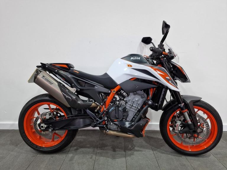 2020 KTM 890 DUKE R, Only 7,954 Miles, Akrapovic Exhaust, Full Tech Pack