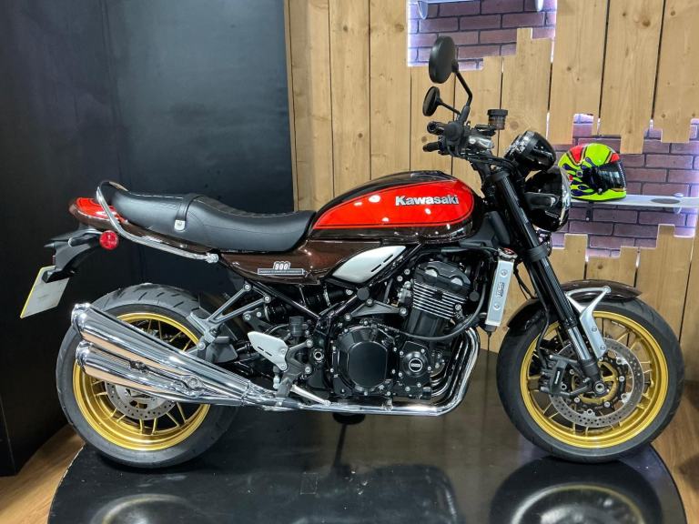 Kawasaki Z900RS 50th Anniversary 2022 with the must have Delkevic 4 into 4 Pipes